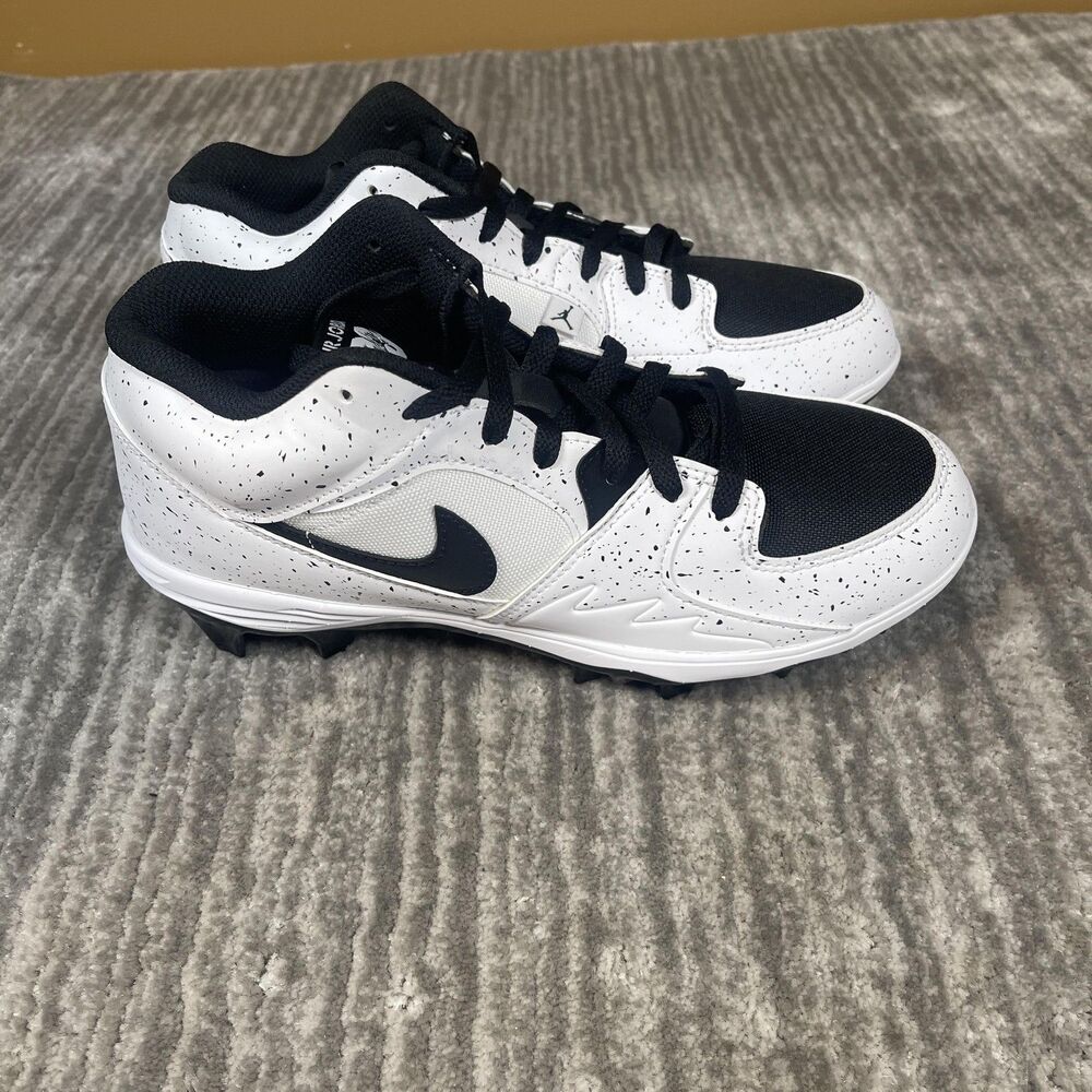 Jordan Stadium 90 Low TD Mens 9 White Black Football Cleats Nike HQ0210-100